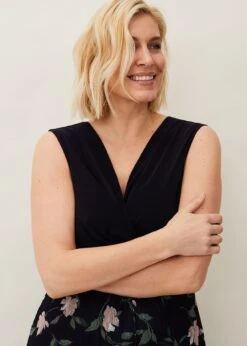 Leigh-Ann Floral Maxi Dress -Floral Und Chic 209049493 04 leigh ann floral maxi dress