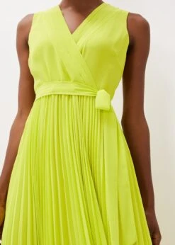 Molly Chiffon Maxi Dress -Floral Und Chic 209684967 04 molly chiffon maxi dress