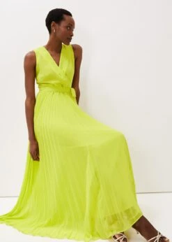 Molly Chiffon Maxi Dress -Floral Und Chic 209684967 05 molly chiffon maxi dress