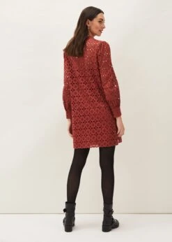 Rihanna Broderie Tunic Dress -Floral Und Chic 220587130 02 rihanna broderie tunic dress