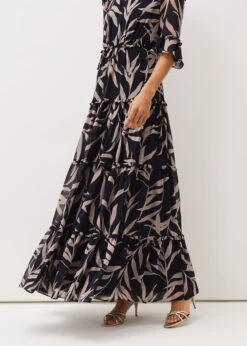 Amber Leaf Print Tiered Maxi Dress 11 Amber Leaf Print Tiered Maxi Dress -Floral Und Chic 220707197 04 amber leaf print tiered maxi dress