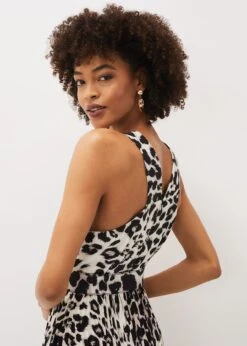 Chelsie Leopard Print Midaxi Dress -Floral Und Chic 220757000 07 chelsie leopard print midaxi dress