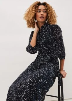 Luciana Spot Print Midi Dress 11 Luciana Spot Print Midi Dress -Floral Und Chic 220762000 04 luciana spot print midi dress