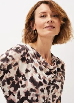 Corrie Abstract Spot Print Dress 13 Corrie Abstract Spot Print Dress -Floral Und Chic 220783000 04 corrie abstract spot print dress