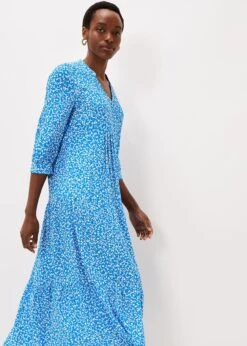 Penele Ditsy Print Maxi Dress -Floral Und Chic 220845284 03 penele ditsy print maxi dress