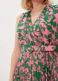 Brianna Pleated Print Dress -Floral Und Chic 220858344 05 brianna pleated print dress