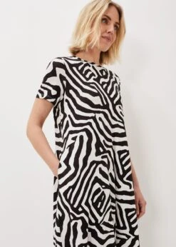 Isabelle Zebra Print Dress 12 Isabelle Zebra Print Dress -Floral Und Chic 220869836 05 isabelle zebra print dress