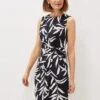 Amber Leaf Print Fitted Jersey Dress -Floral Und Chic 220871287 01 amber leaf print fitted jersey dress