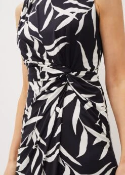 Amber Leaf Print Fitted Jersey Dress -Floral Und Chic 220871287 04 amber leaf print fitted jersey dress