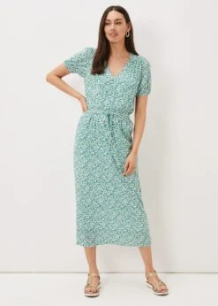 Melani Ditsy Print Midaxi Dress -Floral Und Chic 220873000 03 melani ditsy print midaxi dress
