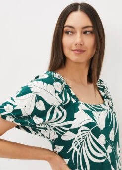 Aayra Palm Print Midaxi Dress -Floral Und Chic 220924703 04 aayra palm print midaxi dress