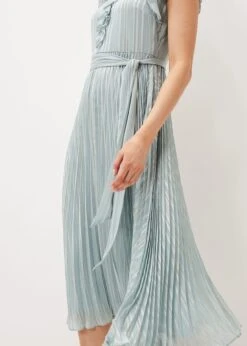 Carmella Pleated Dress -Floral Und Chic 220925780 05 carmella pleated dress