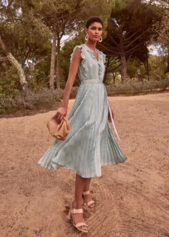 Carmella Pleated Dress -Floral Und Chic 220925780 06 carmella pleated dress