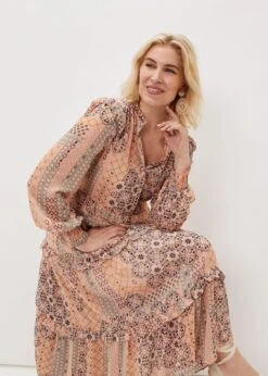 Ailsa Geometric Print Chiffon Midi Dress -Floral Und Chic 220960327 05 ailsa geometric print chiffon midi dress