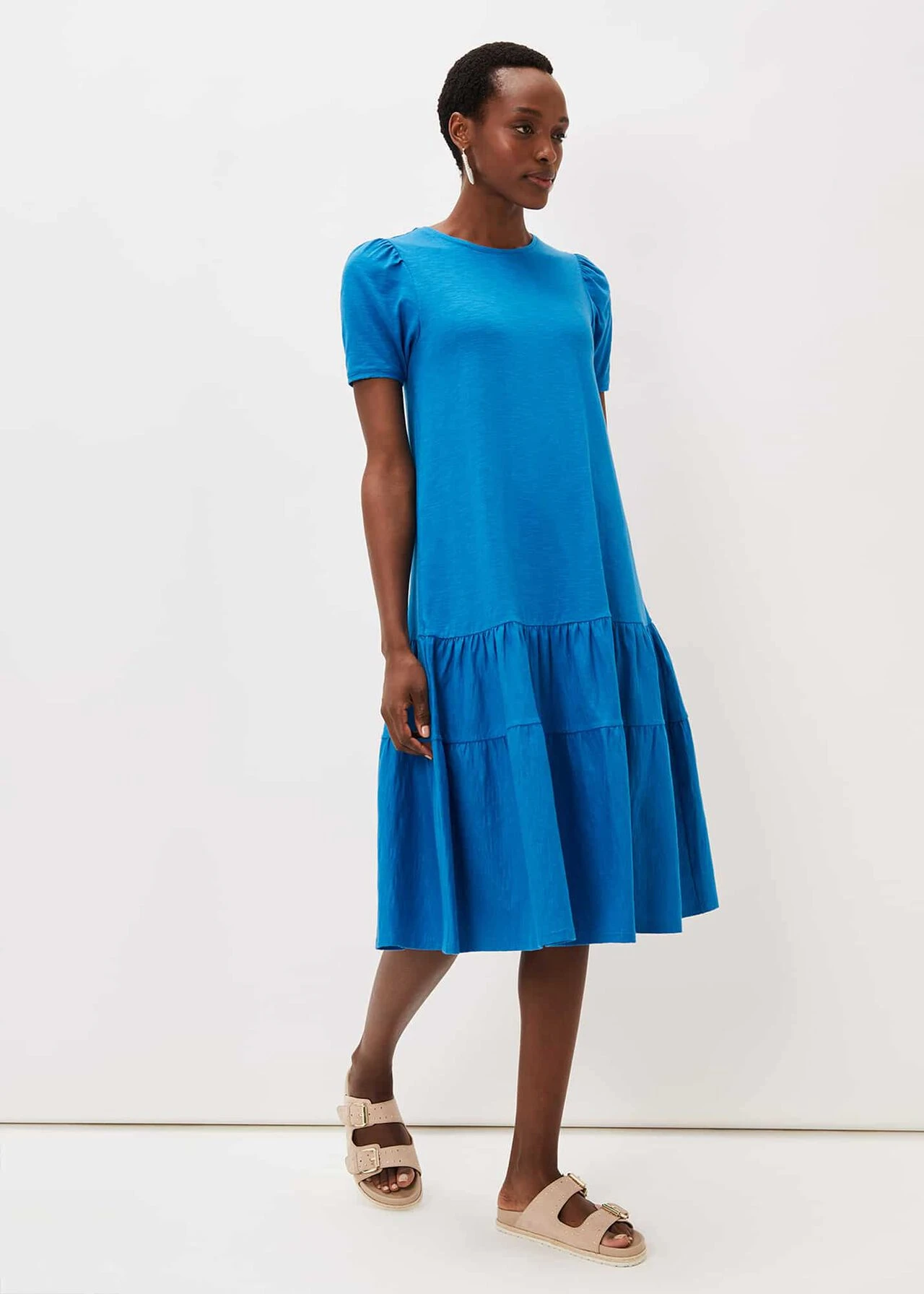 Elizabeth Tiered Round Neck Midi Dress 5 Elizabeth Tiered Round Neck Midi Dress – Bild 3