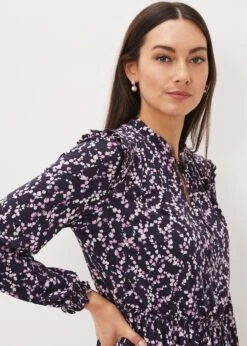 Shay Floral Midi Dress 11 Shay Floral Midi Dress -Floral Und Chic 220999747 04 shay floral midi dress