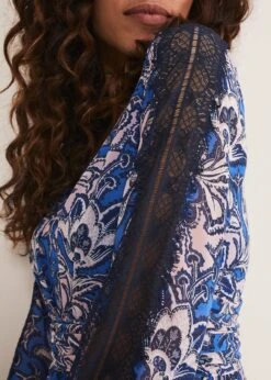 Claudia Printed Maxi Dress -Floral Und Chic 221071000 05 claudia printed maxi dress