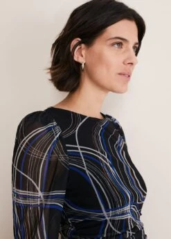 Gizelle Swirl Long Sleeved Dress -Floral Und Chic 221137214 04 gizelle swirl long sleeved dress