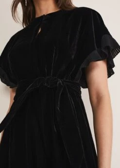 Gianna Velvet Dress -Floral Und Chic 221175050 05 gianna velvet dress