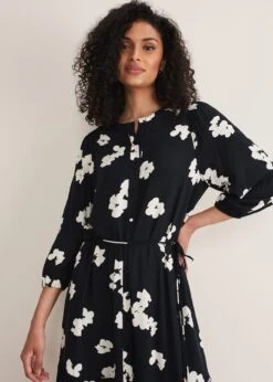 Ava Geo Print Midaxi Dress -Floral Und Chic 221240230 04 ava geo print midaxi dress