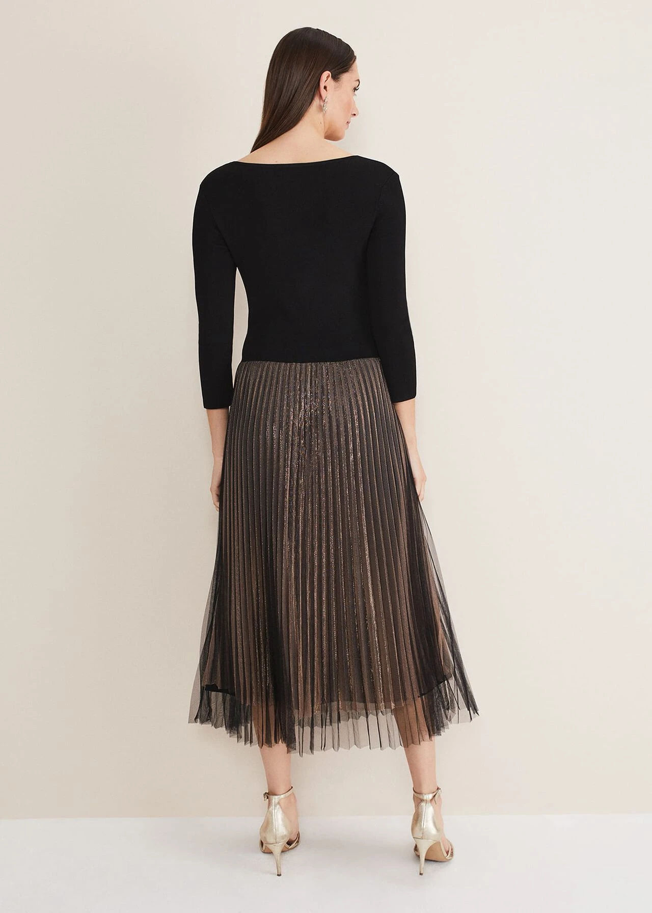 Rayen Pleated Mesh Skirt Dress 4 Rayen Pleated Mesh Skirt Dress – Bild 2
