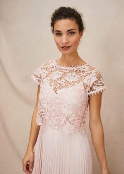 Michelle Lace Pleat Maxi Dress -Floral Und Chic 221324840 04 michelle lace pleat maxi dress