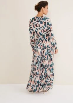 Averie Floral Maxi Dress -Floral Und Chic 221326000 02 averie floral maxi dress