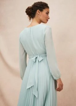 Alecia Pleated Maxi Dress -Floral Und Chic 221330985 05 alecia pleated maxi dress