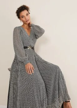 Carmen Checked Midaxi Dress 17 Carmen Checked Midaxi Dress -Floral Und Chic 221354725 06 carmen checked midaxi dress