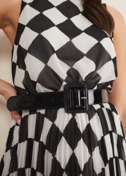 Laurel Checked Pleated Midi Dress -Floral Und Chic 221355725 04 laurel checked pleated midi dress