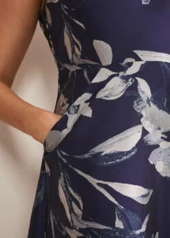 Cassy Jaquard Floral Midi Dress -Floral Und Chic 221365493 04 cassy jaquard floral midi dress