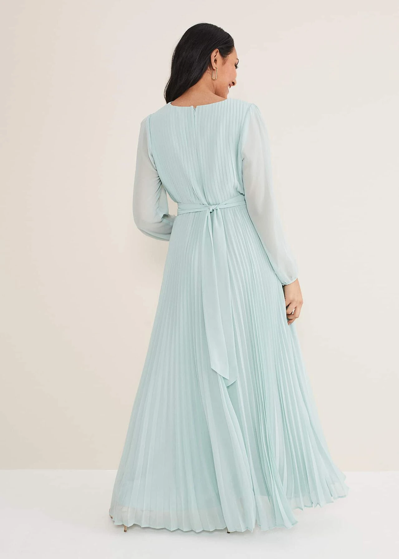 Petite Alecia Pleated Maxi Dress 4 Petite Alecia Pleated Maxi Dress – Bild 2