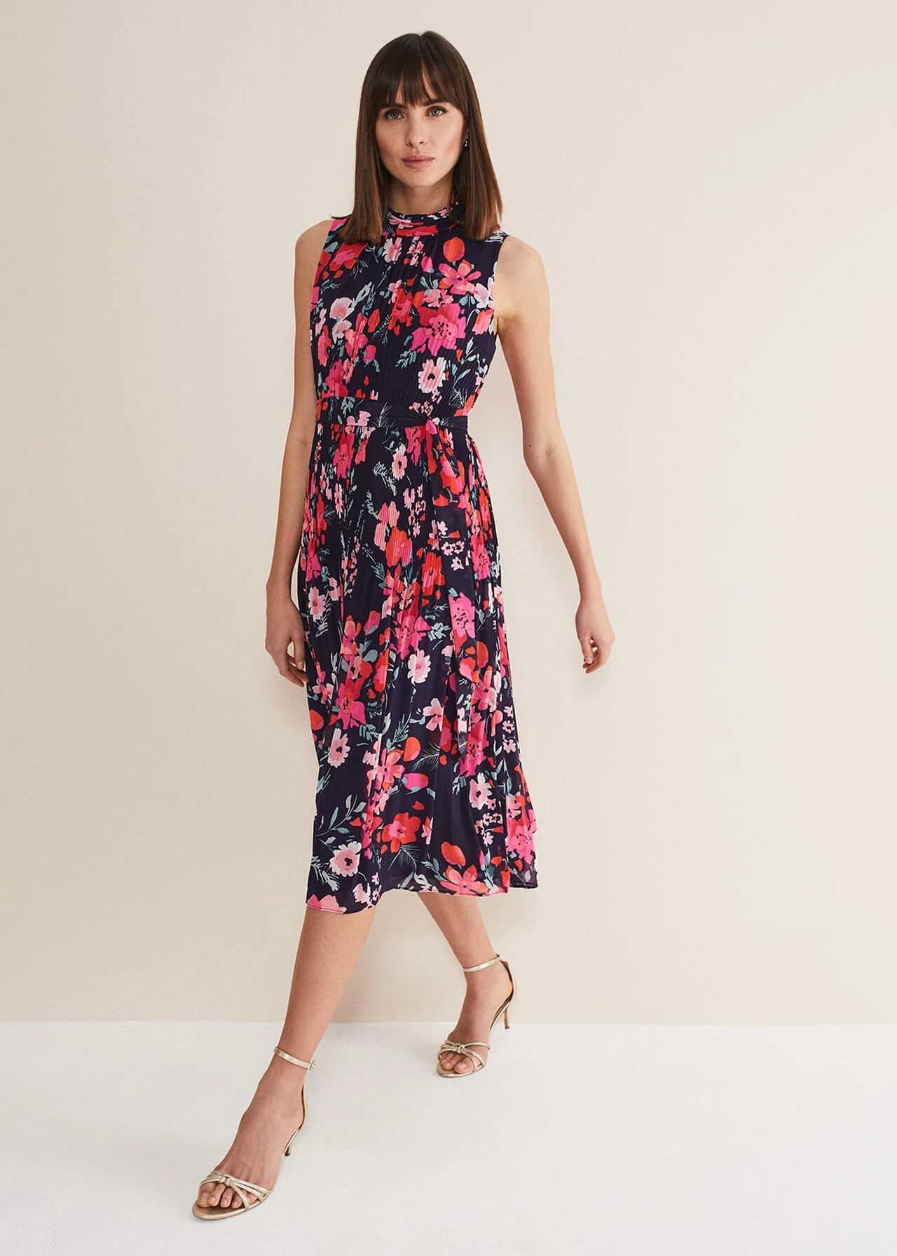 Tillie Floral Pleated Midi Dress 3 Tillie Floral Pleated Midi Dress
