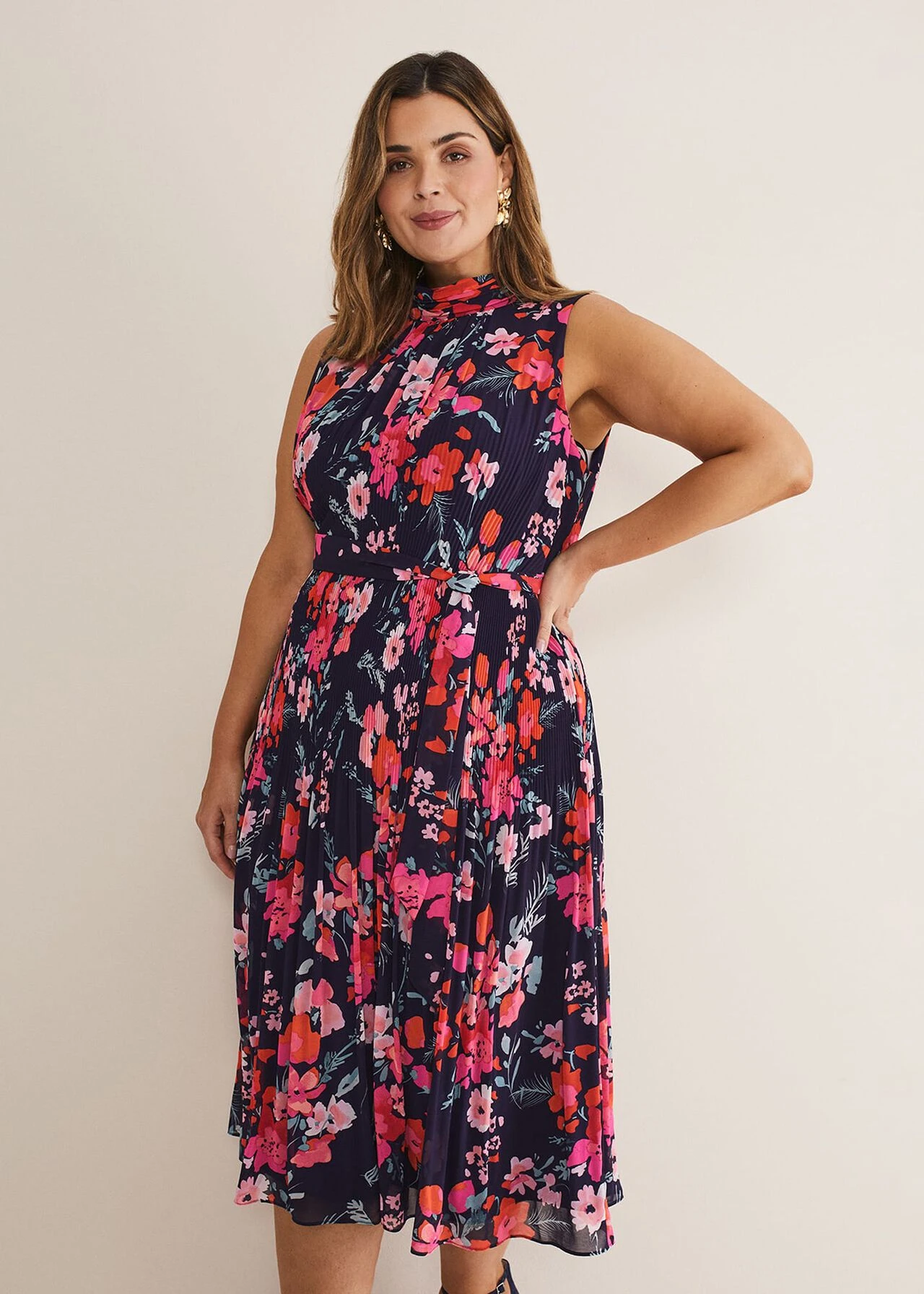 Tillie Floral Pleated Midi Dress 9 Tillie Floral Pleated Midi Dress – Bild 7