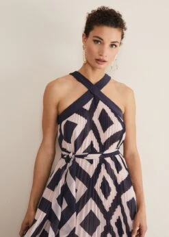 Hestia Diamond Trapeze Maxi Dress -Floral Und Chic 221597281 04 hestia diamond trapeze maxi dress