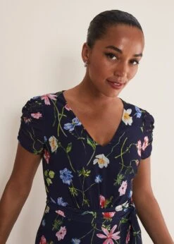 Lola Floral Tiered Midi Dress 13 Lola Floral Tiered Midi Dress -Floral Und Chic 221675493 04 lola floral tiered midi dress