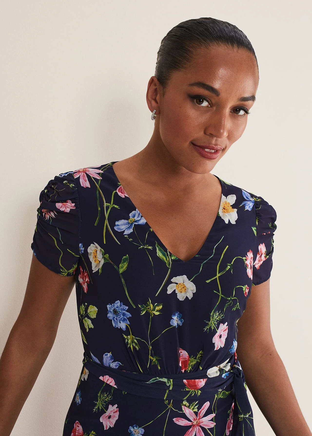 Lola Floral Tiered Midi Dress 6 Lola Floral Tiered Midi Dress – Bild 4