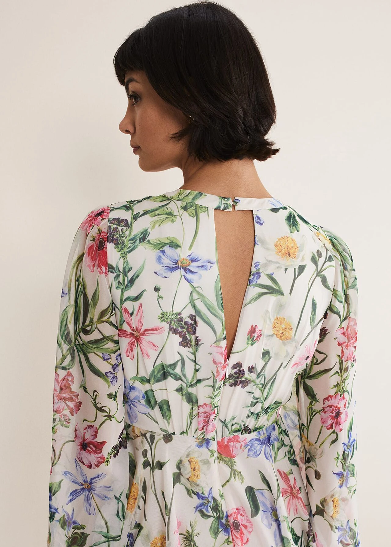 Everleigh Chiffon Floral Mini Dress 7 Everleigh Chiffon Floral Mini Dress – Bild 5