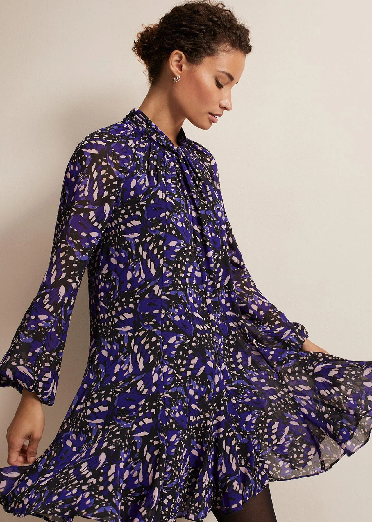 Aleka Abstract Swing Mini Dress 7 Aleka Abstract Swing Mini Dress – Bild 5