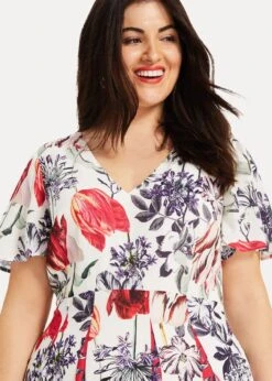 Patricia Floral Maxi Dress -Floral Und Chic 230506000 04 patricia floral maxi dress