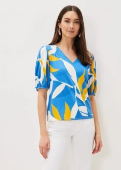 Izzey Leaf Print Top -Floral Und Chic 303251000 05 izzey leaf print top