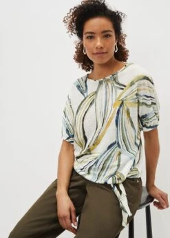 Caraline Linen Botanical Print Top -Floral Und Chic 303278225 04 caraline linen botanical print top