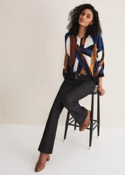 Tzara V Neck Top -Floral Und Chic 303314492 05 tzara v neck top