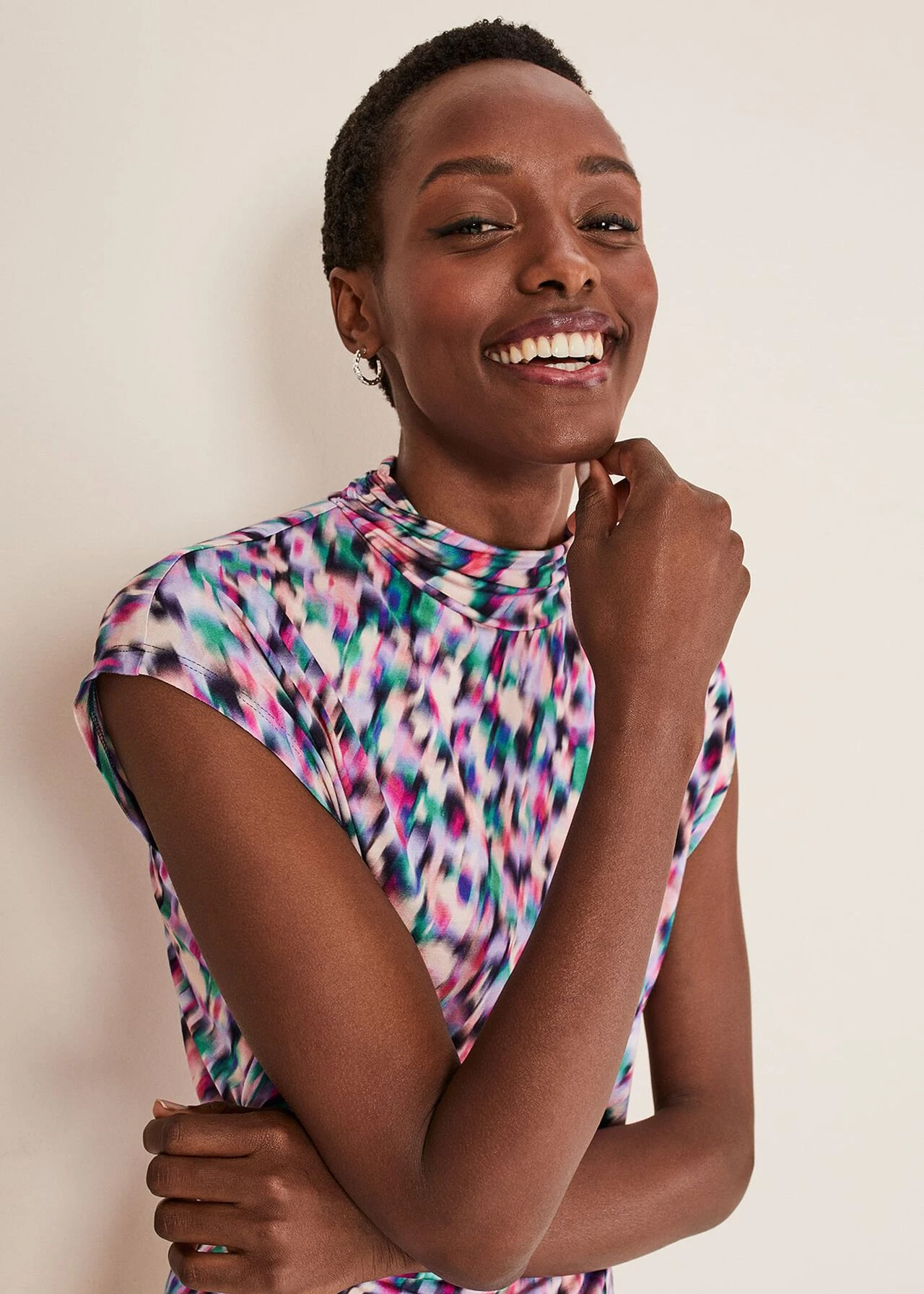 Karelena High Neck Top 7 Karelena High Neck Top – Bild 5