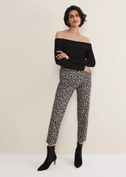 Emili Bardot Top -Floral Und Chic 303428050 03 emili bardot top