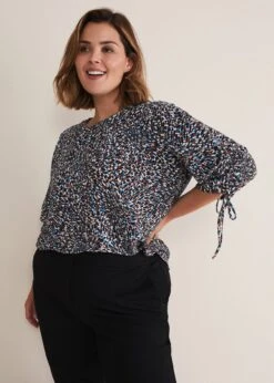 Rosalind Printed Top -Floral Und Chic 303446000 05 rosalind printed top