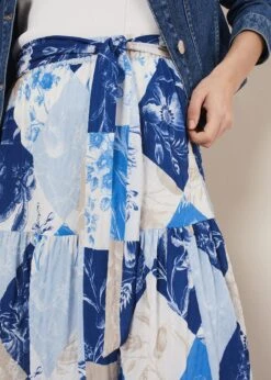 Akia Patchwork Maxi Skirt -Floral Und Chic 801315380 05 akia patchwork maxi skirt