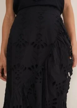 Black Broderie Wrap Maxi Skirt 12 Black Broderie Wrap Maxi Skirt -Floral Und Chic 801320050 05 black broderie wrap maxi skirt