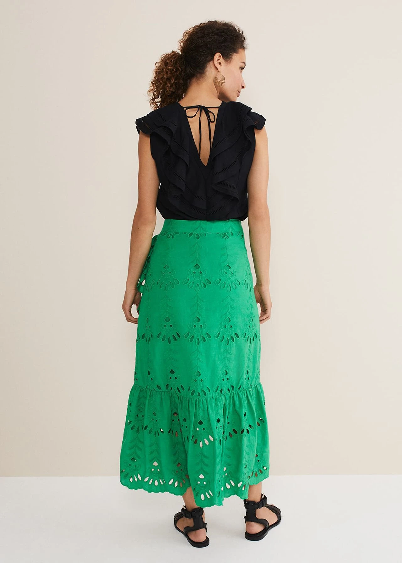 Green Broderie Wrap Maxi Skirt 3 Green Broderie Wrap Maxi Skirt – Bild 2