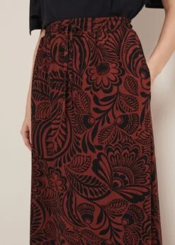 Mara Abstract Maxi Skirt -Floral Und Chic 801326710 05 mara abstract maxi skirt